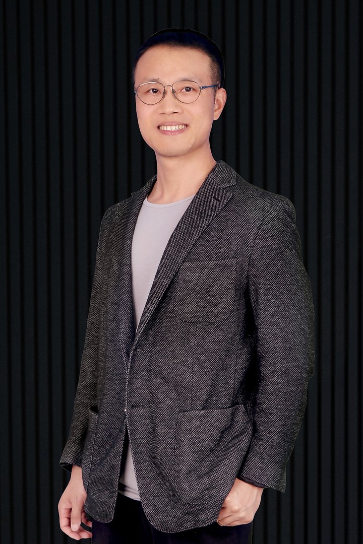 Andrew Wei, Chief Administrative Officer at 