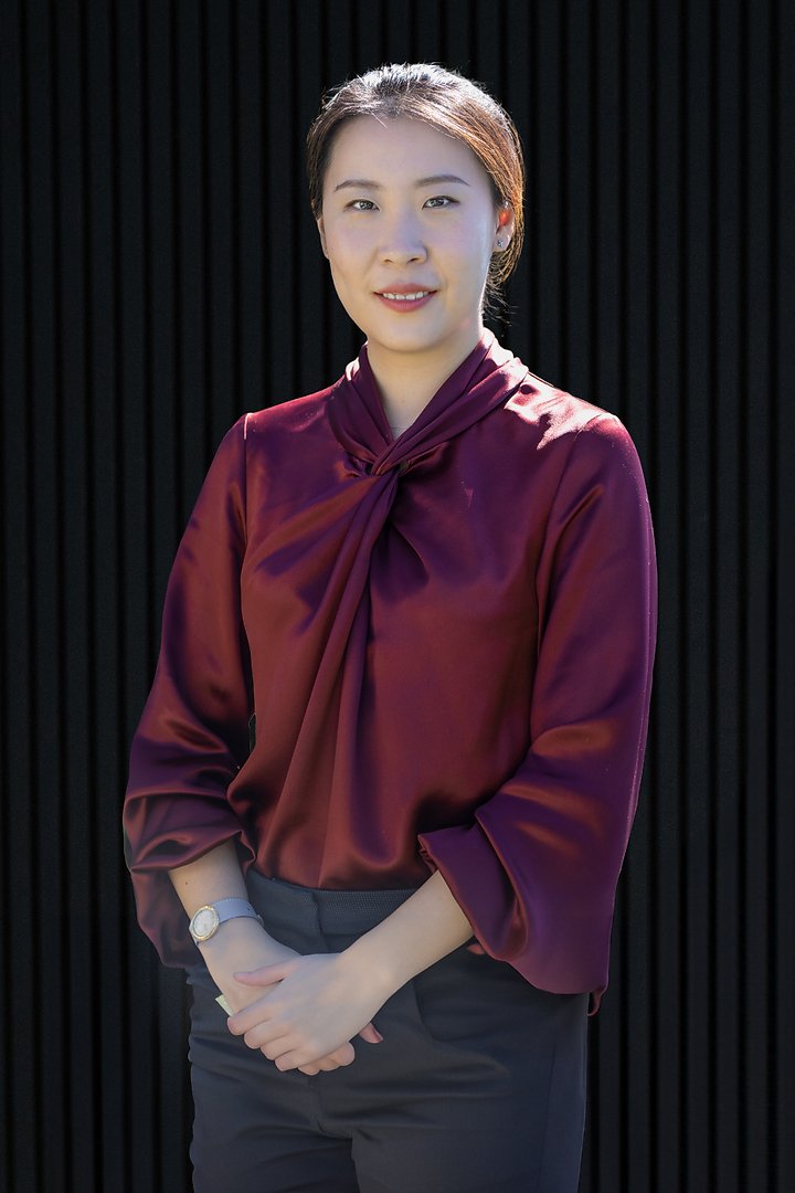 Eva Wang, Senior Portfolio Manager at 